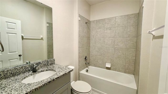 Image No.10-3 Bed House for sale