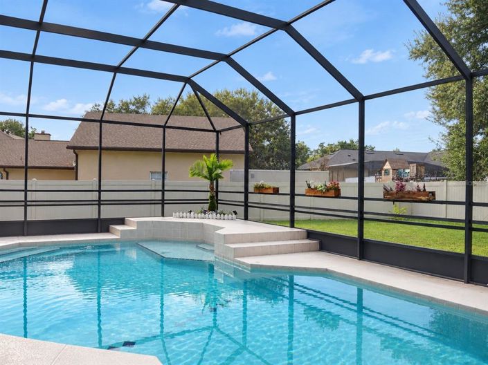 Image No.6-4 Bed House for sale