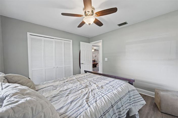 Image No.17-3 Bed House for sale