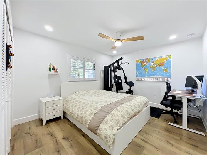 Image No.27-4 Bed House for sale