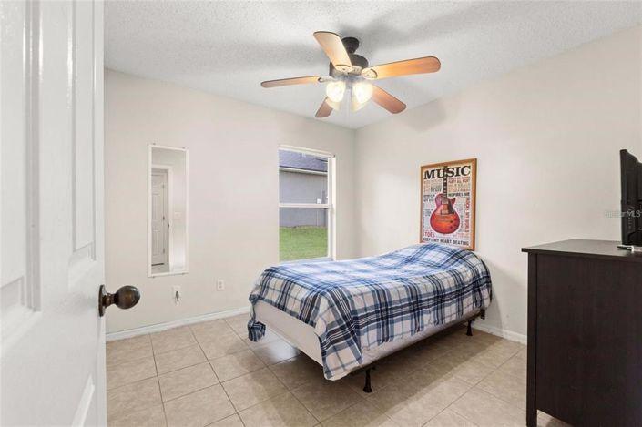 Image No.19-4 Bed House for sale