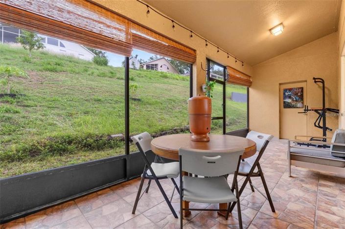 Image No.25-4 Bed House for sale