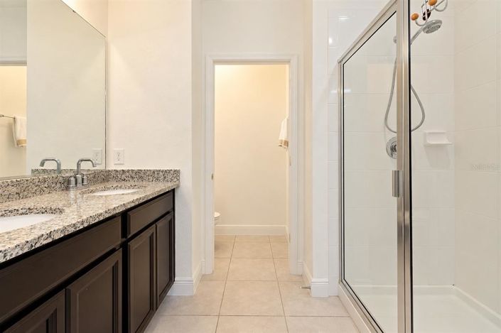 Image No.9-3 Bed Townhouse for sale