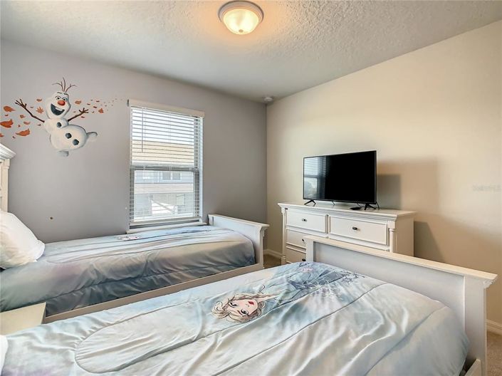 Image No.37-5 Bed Townhouse for sale