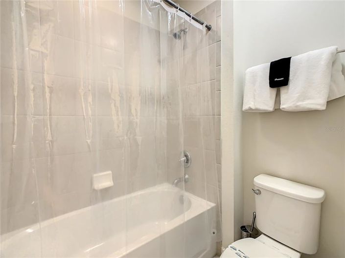 Image No.48-5 Bed Townhouse for sale