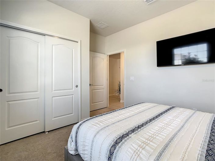 Image No.55-5 Bed Townhouse for sale