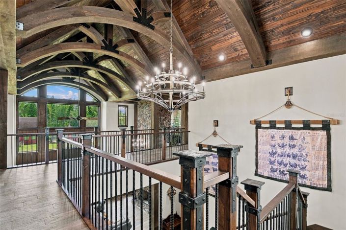 Image No.25-6 Bed House for sale
