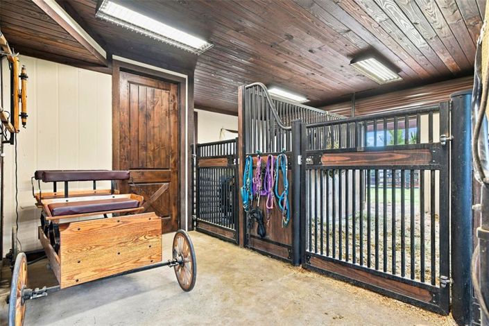 Image No.38-6 Bed House for sale