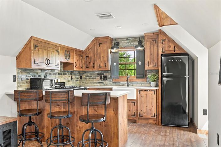 Image No.43-6 Bed House for sale