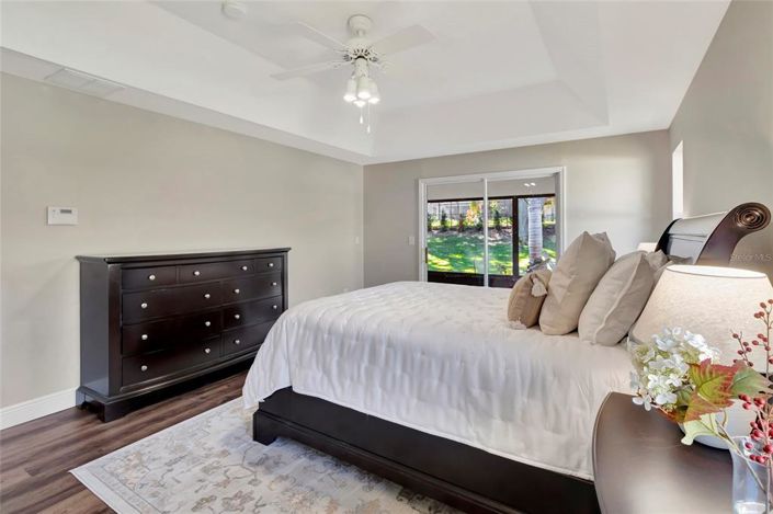Image No.25-4 Bed House for sale