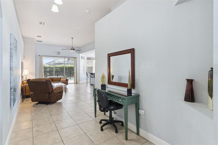 Image No.11-4 Bed House for sale