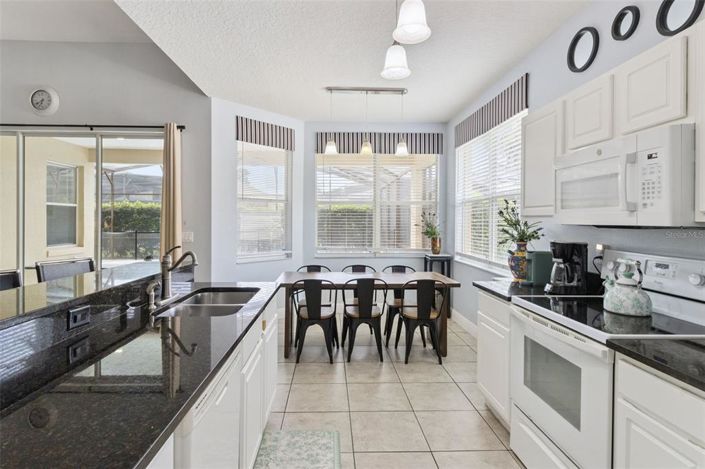 Image No.20-4 Bed House for sale