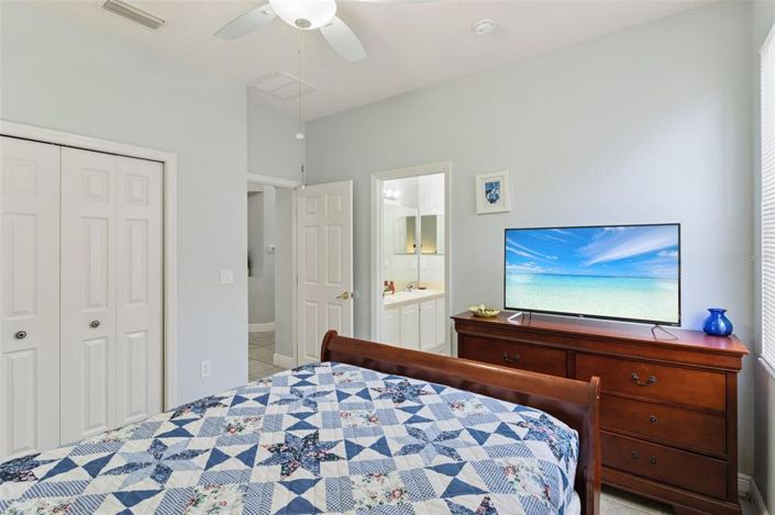 Image No.24-4 Bed House for sale