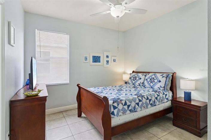 Image No.25-4 Bed House for sale