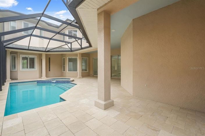 Image No.18-5 Bed House for sale