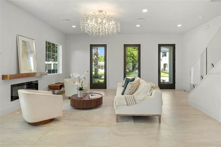 Image No.6-4 Bed House for sale