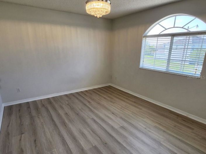 Image No.41-4 Bed House for sale