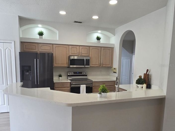 Image No.8-4 Bed House for sale