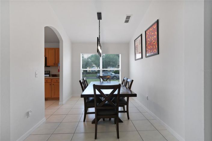 Image No.10-5 Bed House for sale