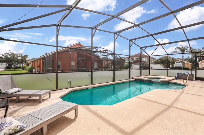 Image No.18-5 Bed House for sale