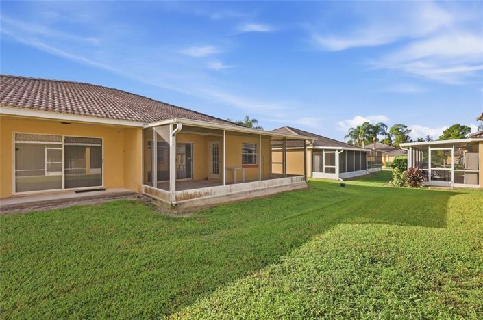 Image No.29-3 Bed Villa for sale