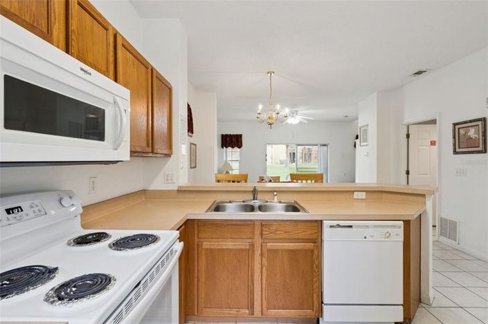 Image No.42-3 Bed Townhouse for sale