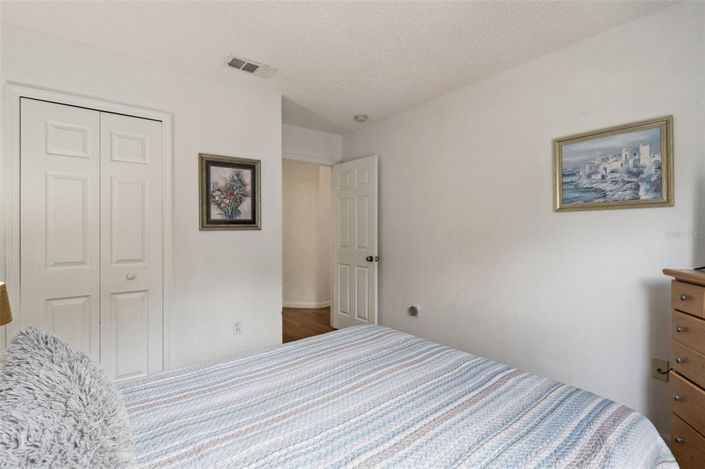 Image No.54-3 Bed Townhouse for sale
