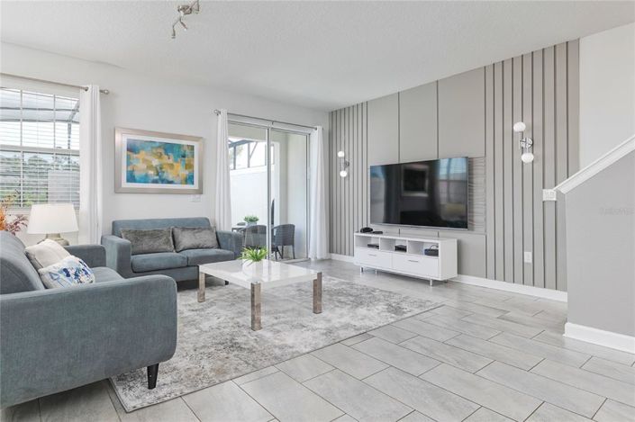 Image No.7-5 Bed Townhouse for sale