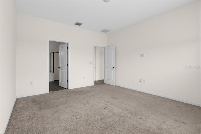 Image No.30-4 Bed House for sale