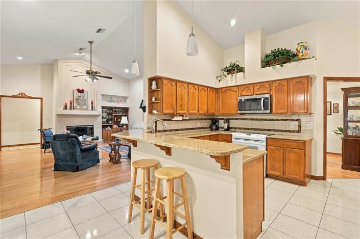 Image No.6-3 Bed House for sale