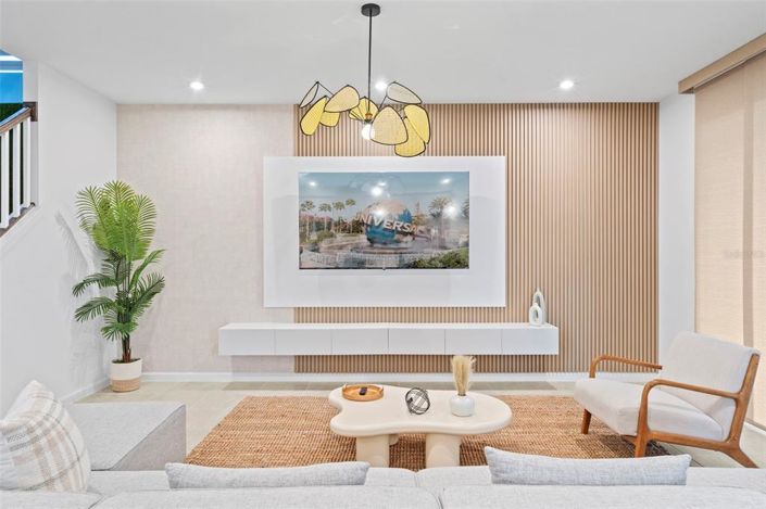 Image No.13-6 Bed House for sale