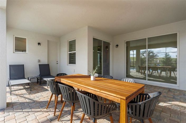 Image No.40-6 Bed House for sale