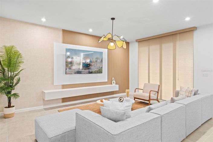 Image No.43-6 Bed House for sale