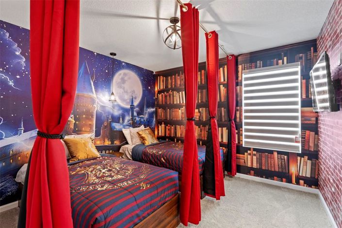 Image No.52-6 Bed House for sale