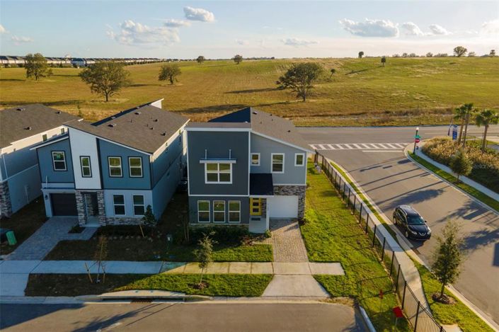 Image No.8-6 Bed House for sale