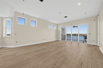 fa005713-451
