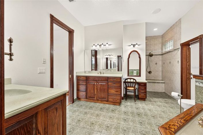 Image No.27-3 Bed House for sale