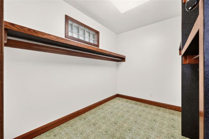 Image No.29-3 Bed House for sale