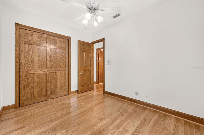 Image No.34-3 Bed House for sale