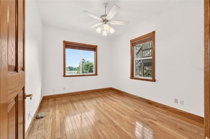 Image No.36-3 Bed House for sale