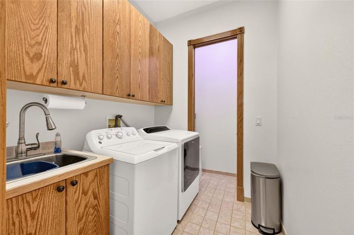Image No.39-3 Bed House for sale