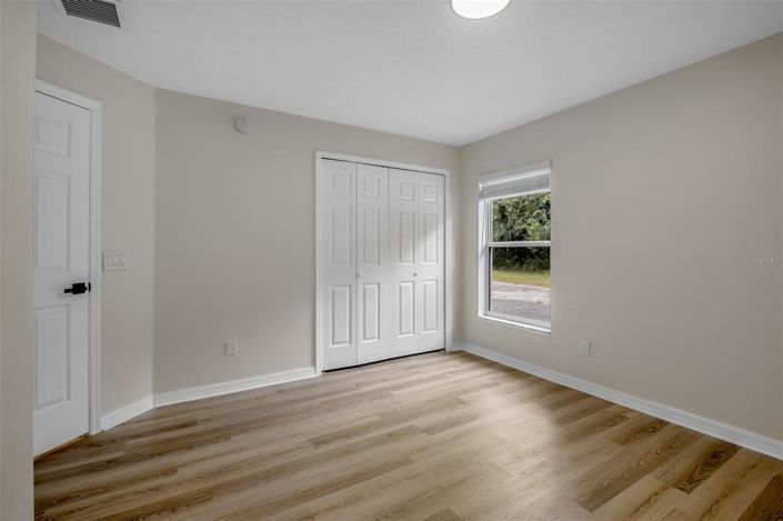 Image No.18-3 Bed House for sale