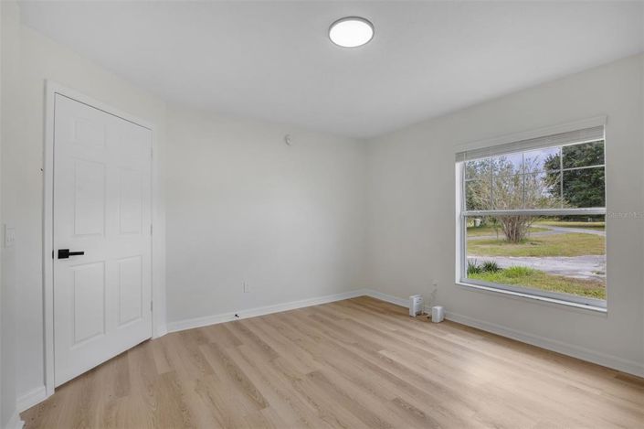 Image No.19-3 Bed House for sale