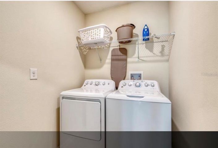 Image No.7-2 Bed Townhouse for sale
