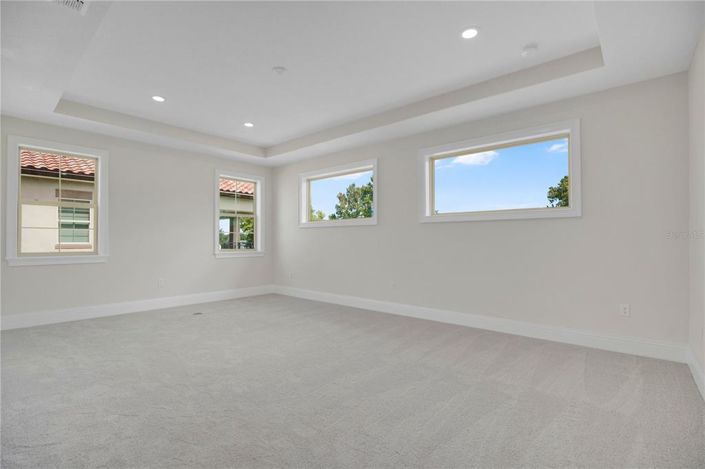 Image No.27-4 Bed House for sale