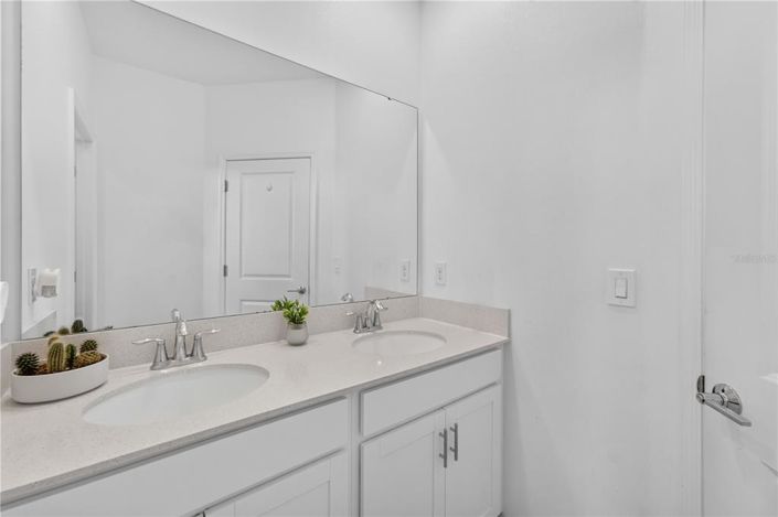 Image No.53-4 Bed House for sale