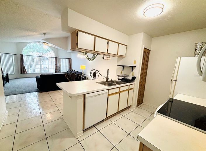 Image No.11-3 Bed Apartment for sale
