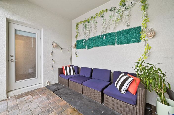 Image No.19-4 Bed Townhouse for sale