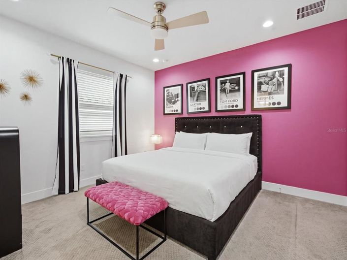 Image No.30-6 Bed House for sale