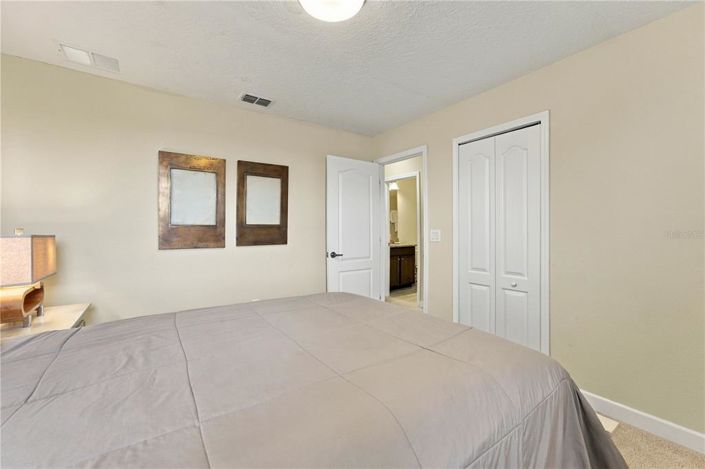 Image No.30-5 Bed House for sale